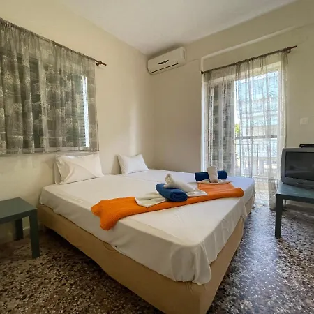 California Apartment Paralia Dionisiou